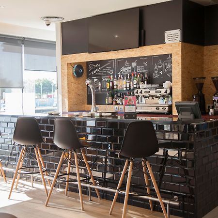 Travelodge Bcn Cornella Fira Cornellà de Llobregat Zewnętrze zdjęcie