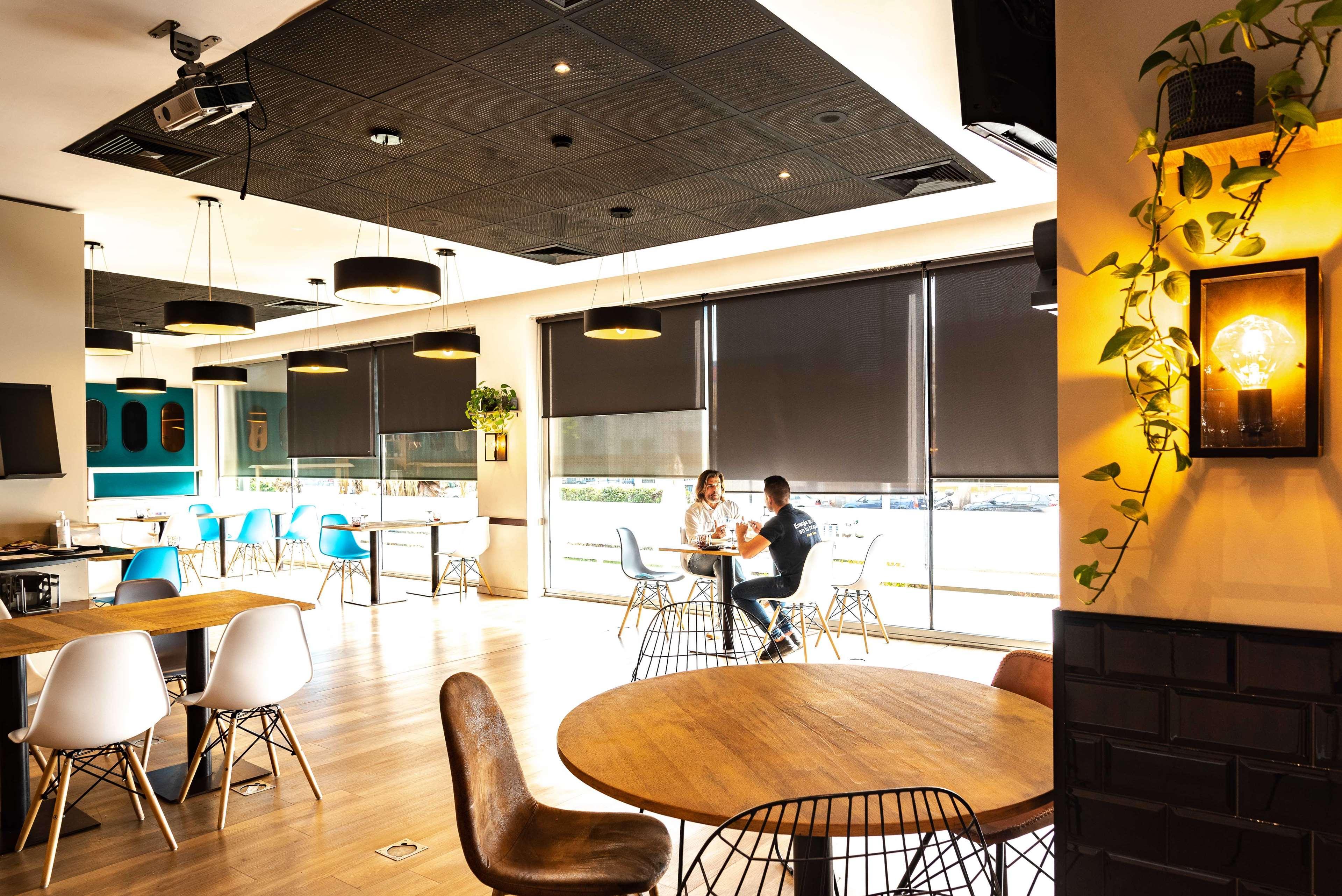 Travelodge Bcn Cornella Fira Cornellà de Llobregat Zewnętrze zdjęcie