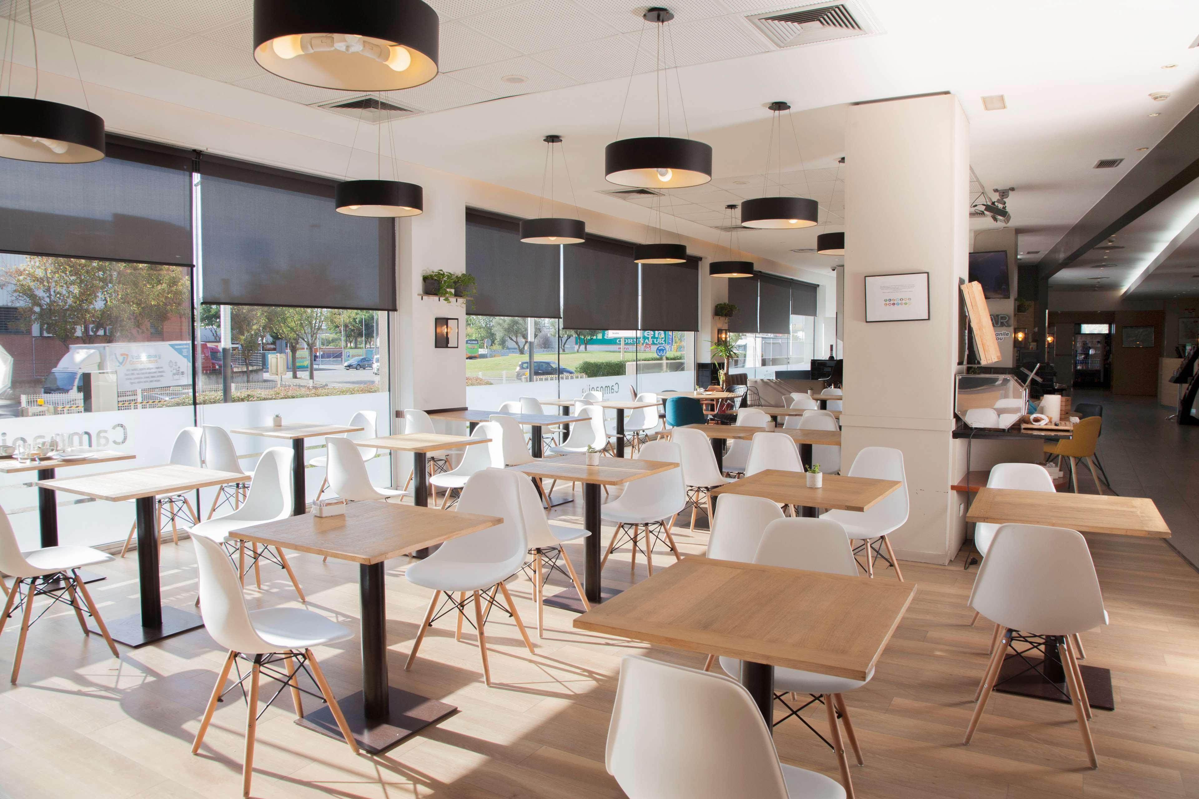 Travelodge Bcn Cornella Fira Cornellà de Llobregat Zewnętrze zdjęcie