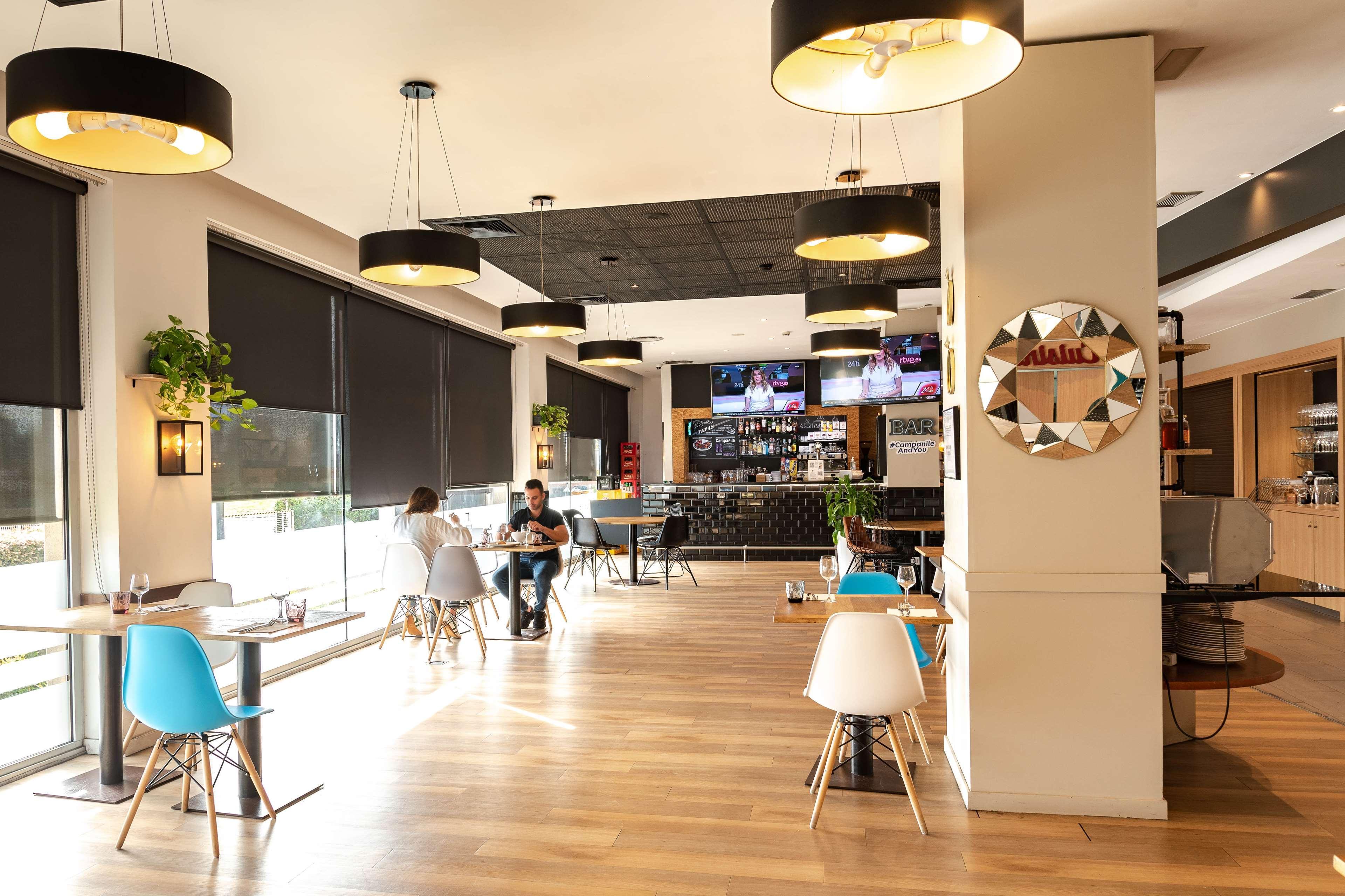 Travelodge Bcn Cornella Fira Cornellà de Llobregat Zewnętrze zdjęcie