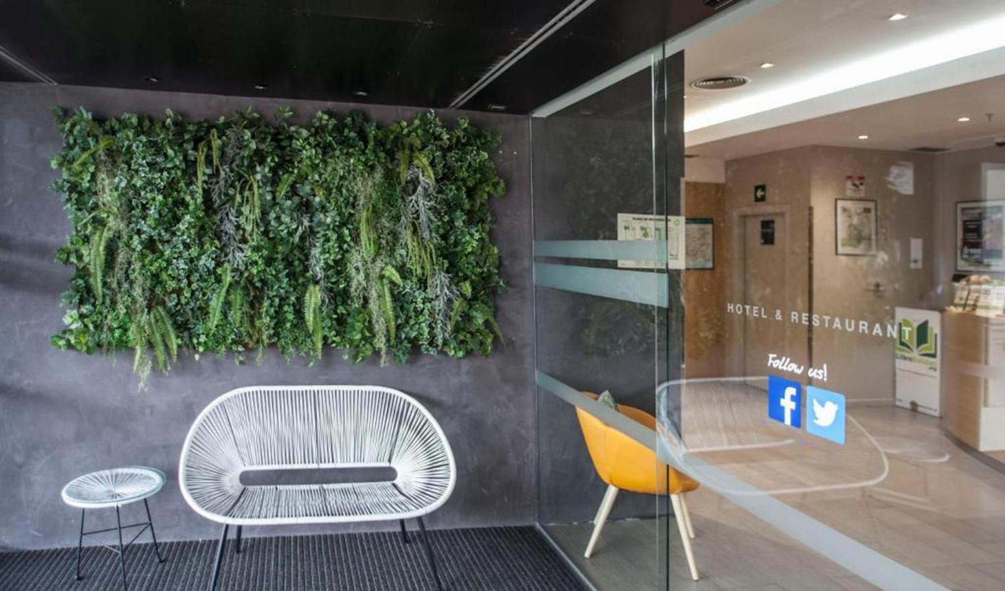 Travelodge Bcn Cornella Fira Cornellà de Llobregat Zewnętrze zdjęcie
